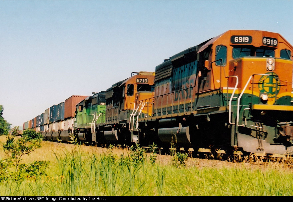 BNSF 6919 East